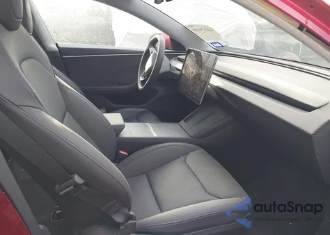 2024 Tesla Model 3 Long Range Dual Motor All-Wheel Drive z USA, uszkodzony, nr VIN 5YJ3E1EB1RF739861